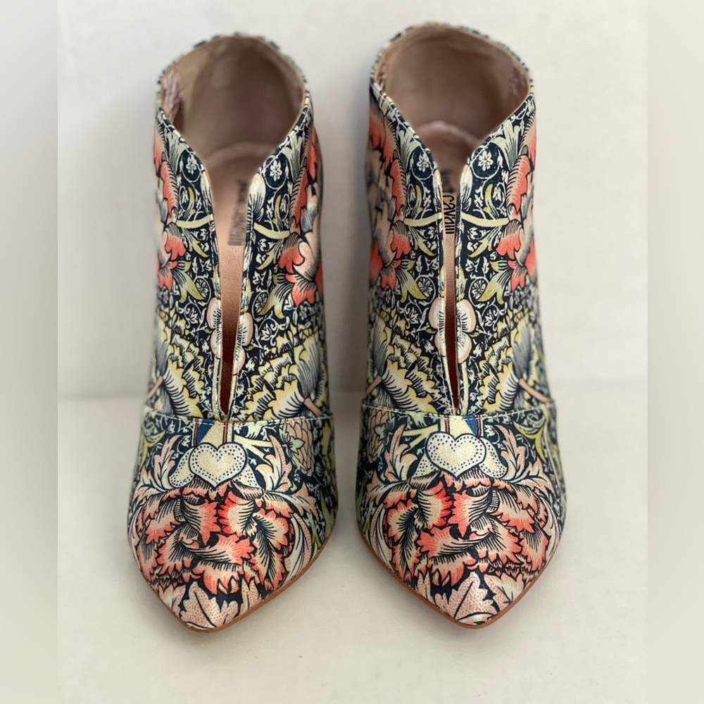 Just Cavalli floral booties size 6.5 EUC